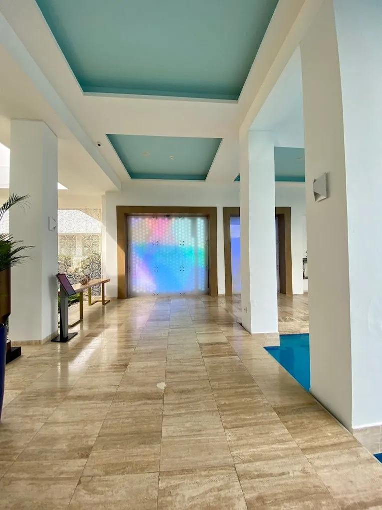 Falcon's Resort